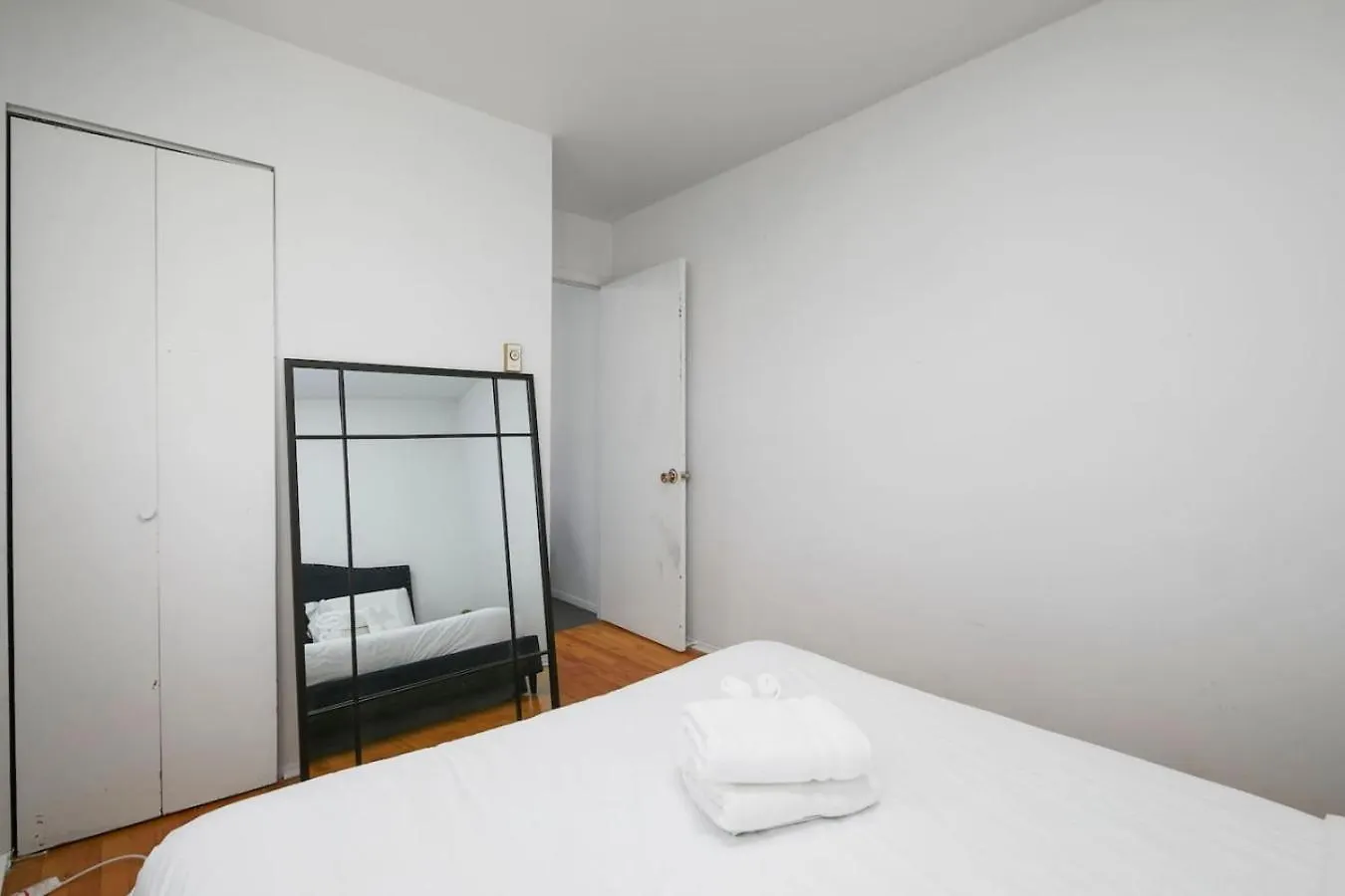 Stunning 2B In Plateau Mont-Royal Zb6 Apartment Montreal Canada