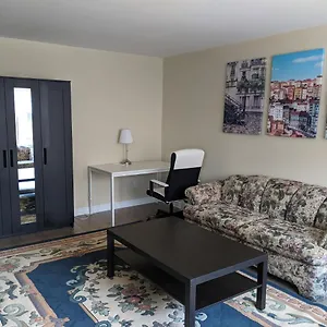 3 Bdr Appartement,wifi,netflix Free Parking Montréal