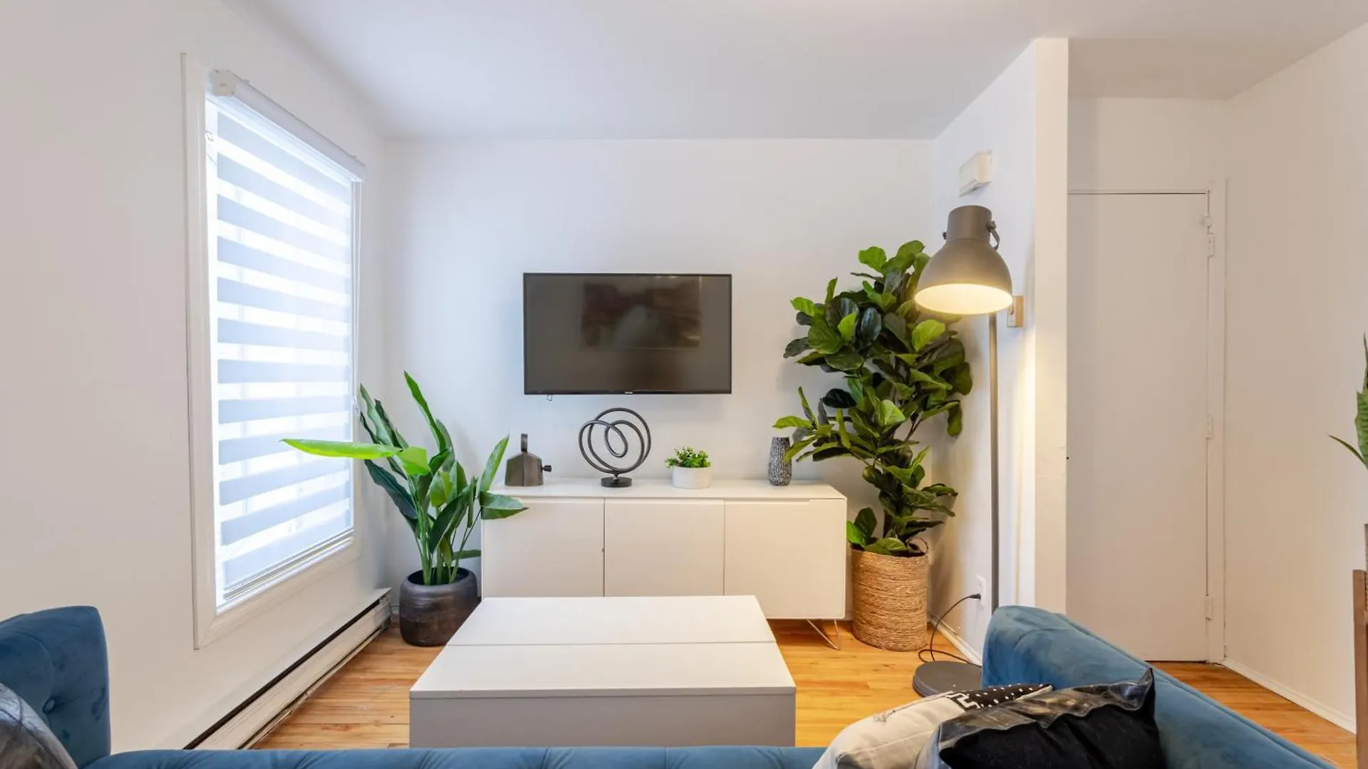 Stunning 2B In Plateau Mont-Royal Apartment Montreal 0*,