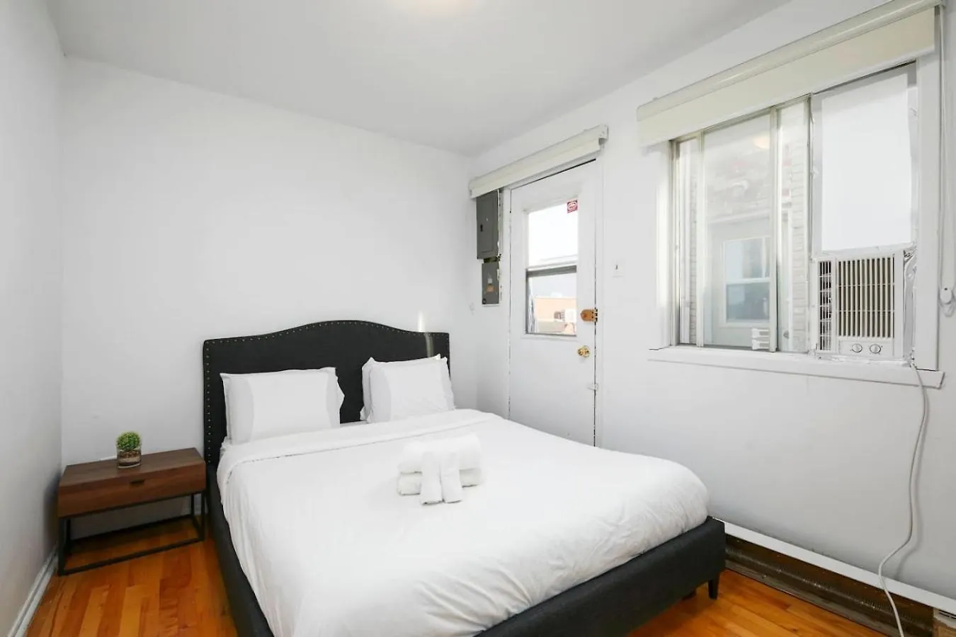 Stunning 2B In Plateau Mont-Royal Zb6 Apartment Montreal Canada
